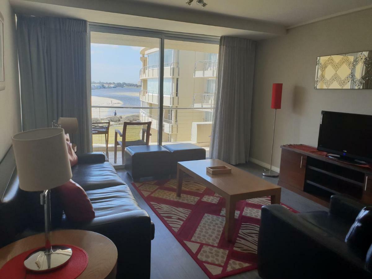 Lagoon Beach Hotel Apartments Cape Town Bagian luar foto