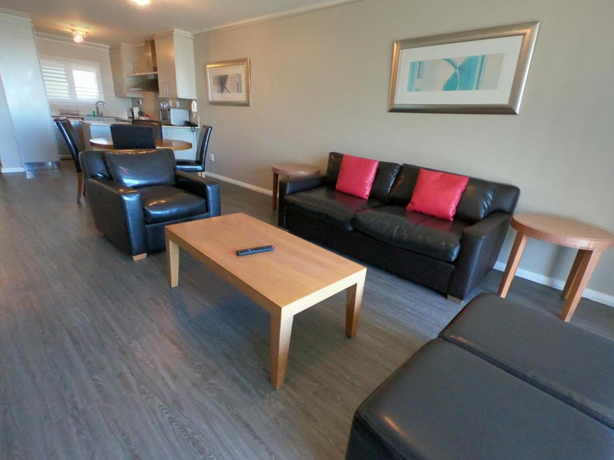 Lagoon Beach Hotel Apartments Cape Town Bagian luar foto