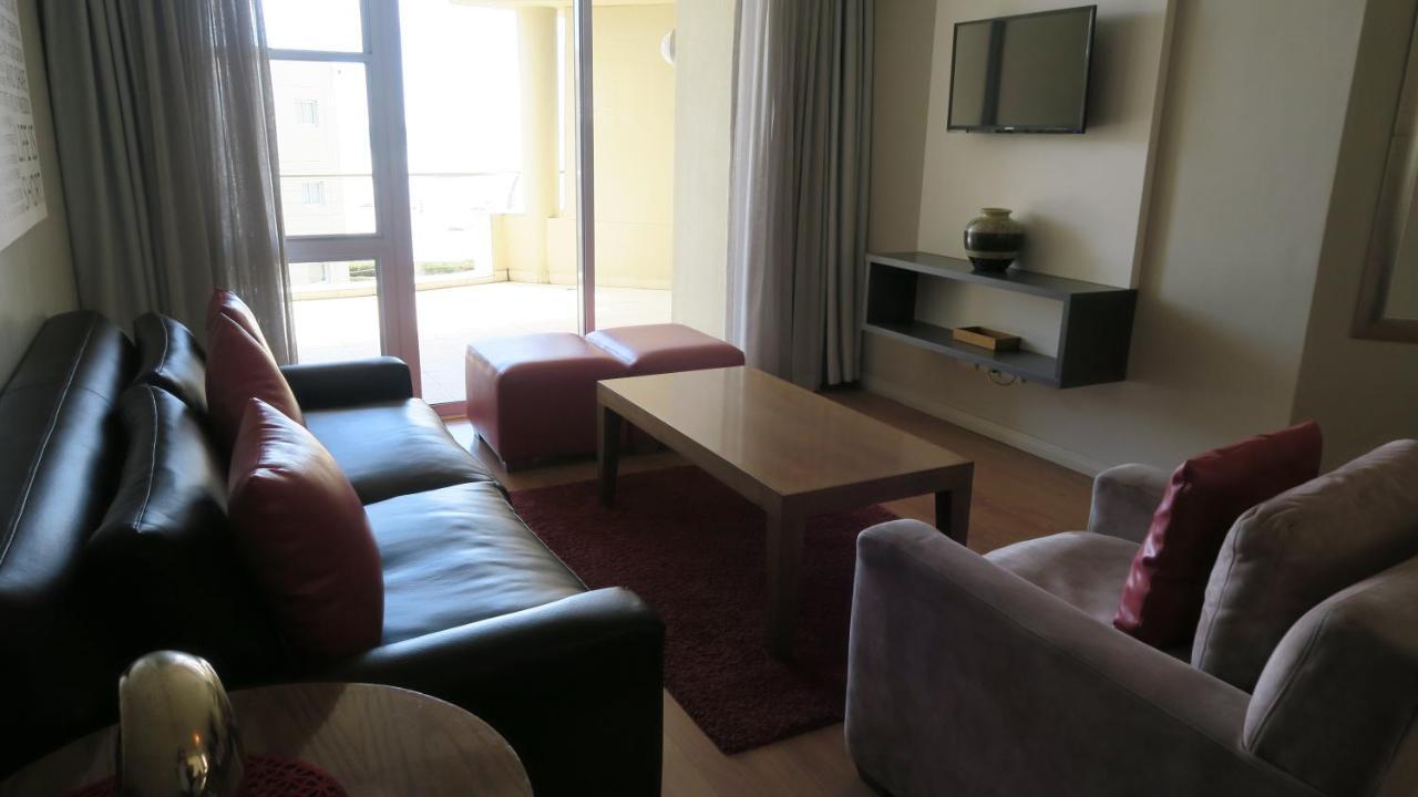 Lagoon Beach Hotel Apartments Cape Town Bagian luar foto