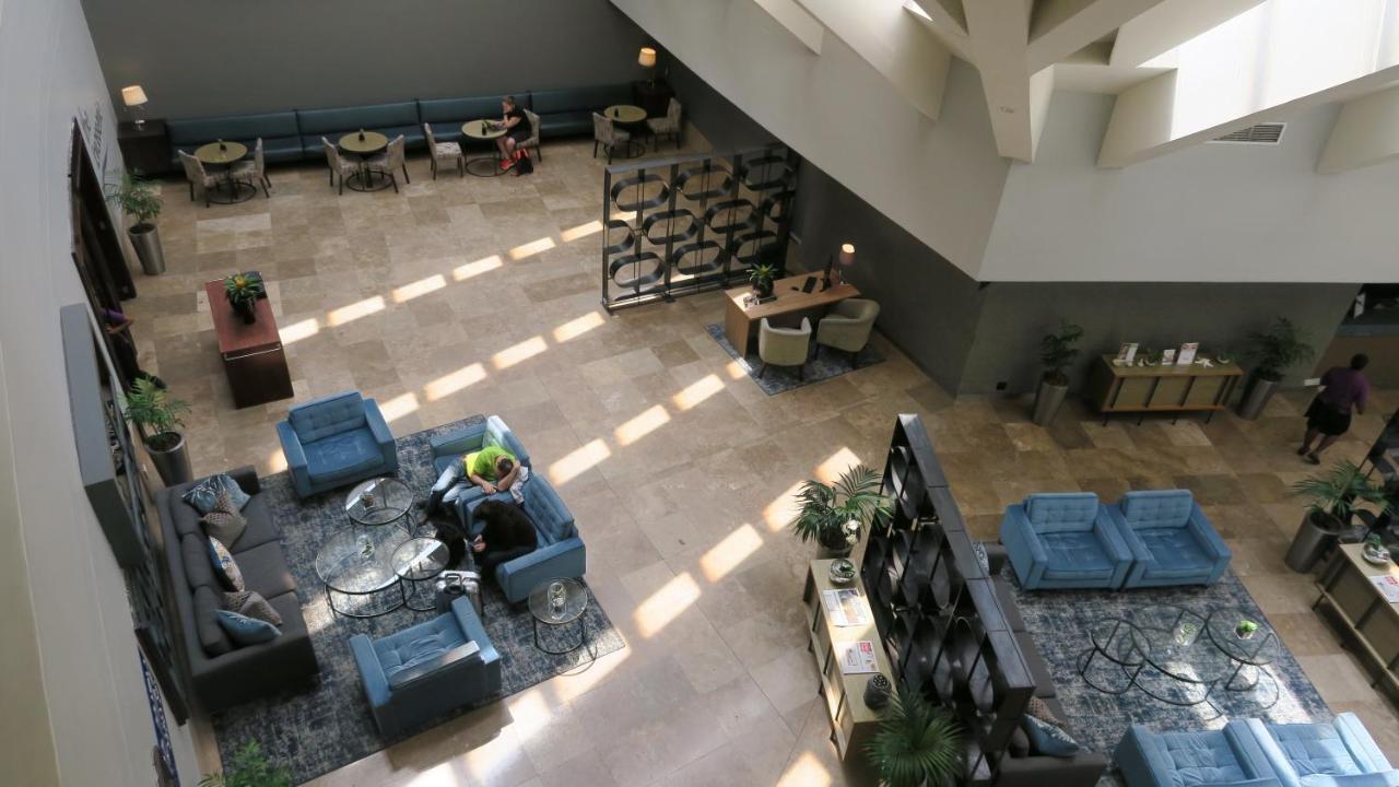 Lagoon Beach Hotel Apartments Cape Town Bagian luar foto