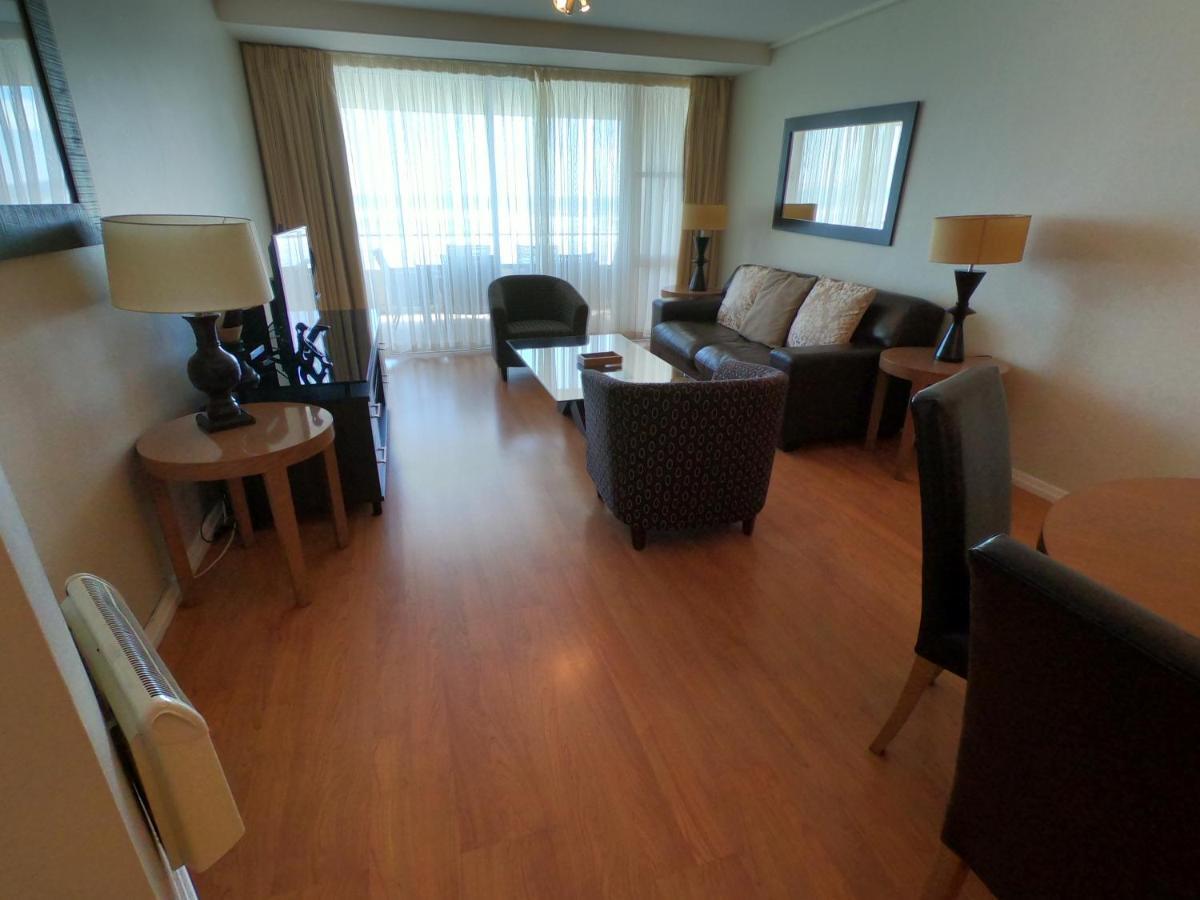 Lagoon Beach Hotel Apartments Cape Town Bagian luar foto